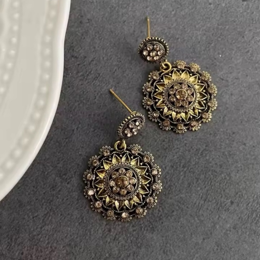 New! Vintage Gold Floral Earrings – Antique Statement Boho Jewelry